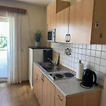 Seehaus - - Schlaffaesser - Biergarten - 2*