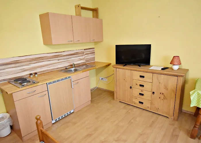 Seehaus - - Schlaffaesser - Biergarten - Mamming