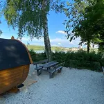 Seehaus - - Schlaffaesser - Biergarten - Hotel 2*