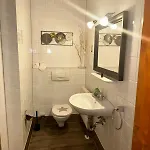 Hotel Seehaus - - Schlaffaesser - Biergarten -