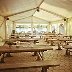 Seehaus - - Schlaffaesser - Biergarten -