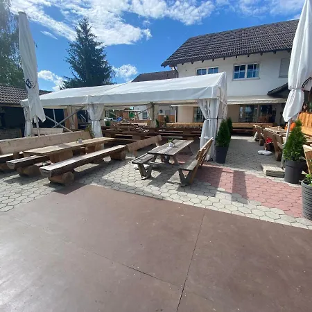Seehaus - - Schlaffaesser - Biergarten - 2* Mamming