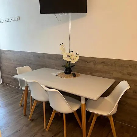 Seehaus - - Schlaffaesser - Biergarten - Hotel 2*