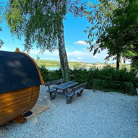 Seehaus - - Schlaffaesser - Biergarten -