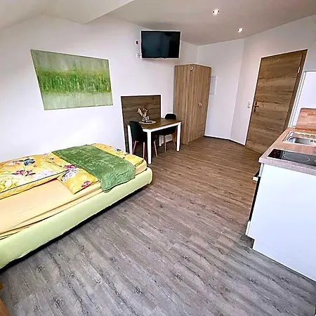 فندق Seehaus - - Schlaffaesser - Biergarten - 2*