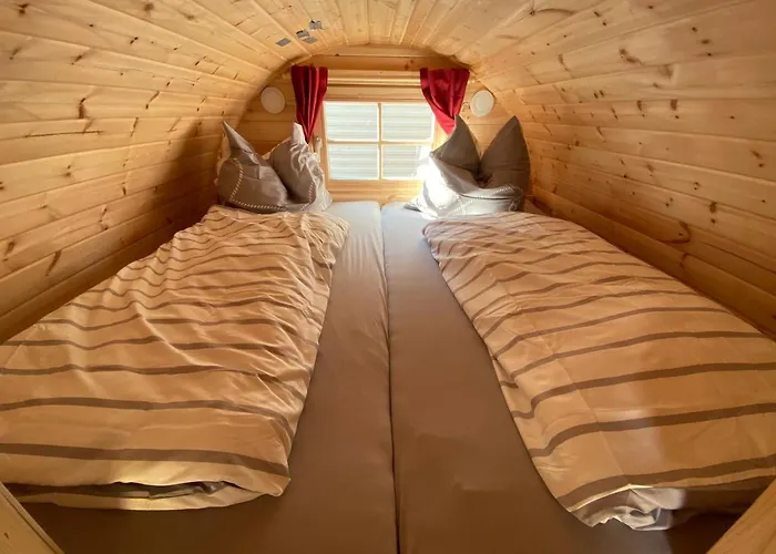 Seehaus - - Schlaffaesser - Biergarten - Otel 2*