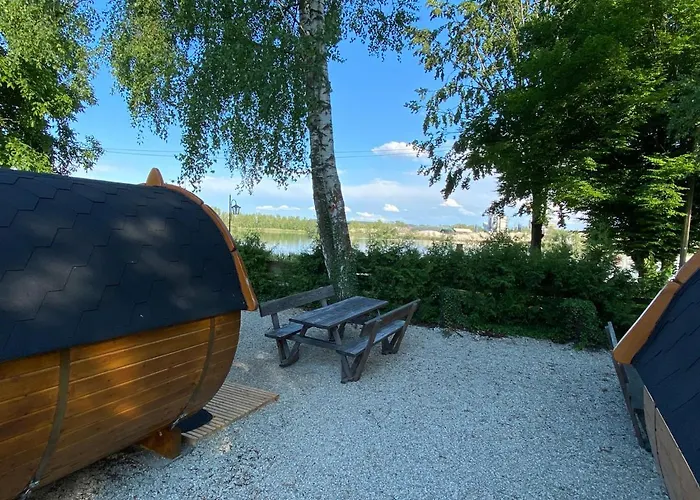 Seehaus - - Schlaffaesser - Biergarten - Otel 2*