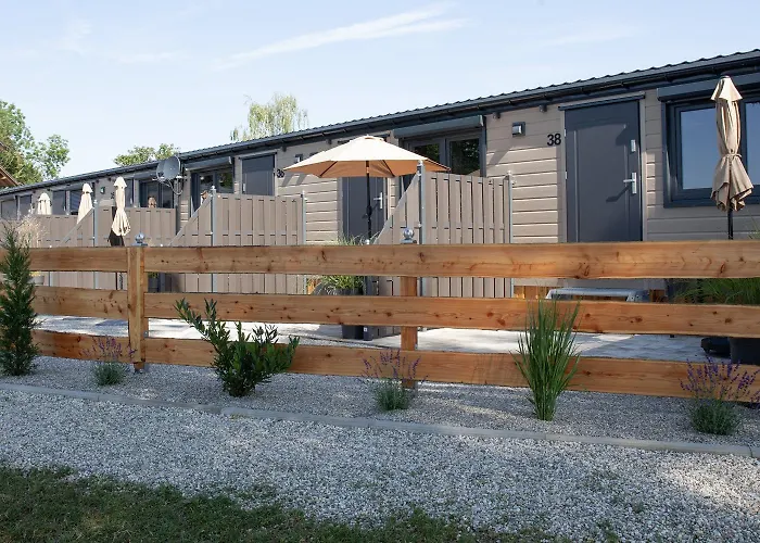 Hotel Seehaus - - Schlaffaesser - Biergarten -