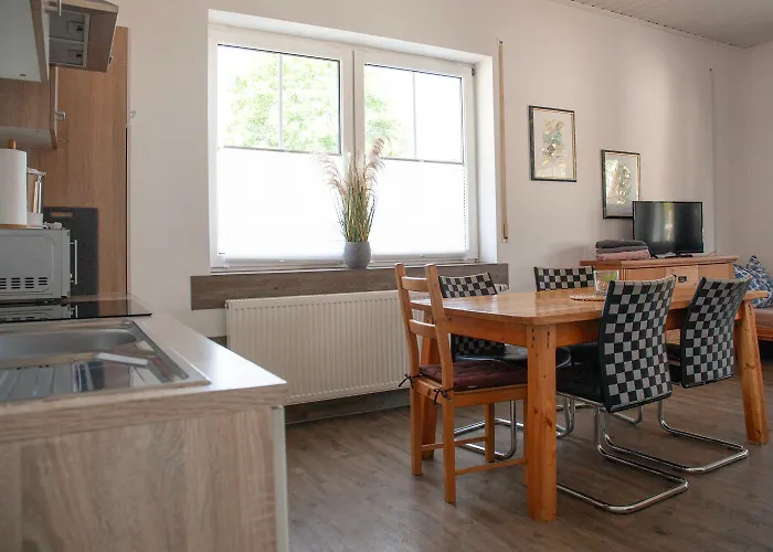 Hotel Seehaus - - Schlaffaesser - Biergarten - Mamming