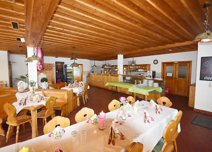 Otel Seehaus - - Schlaffaesser - Biergarten - Mamming
