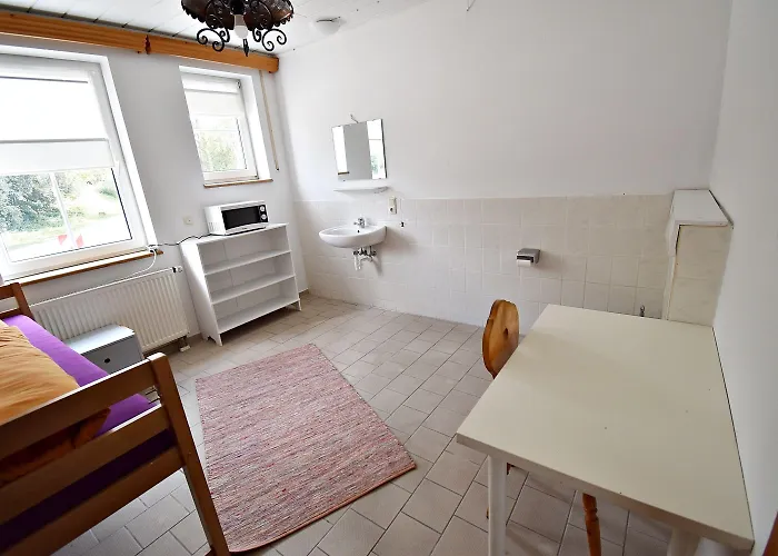 Otel Seehaus - - Schlaffaesser - Biergarten - Mamming
